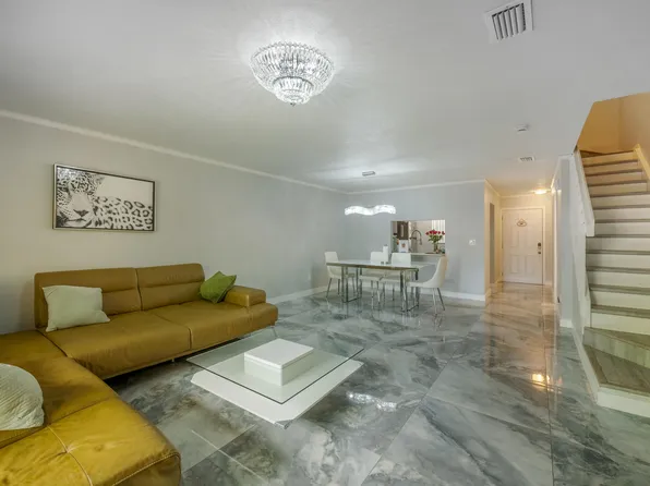 1129 NE 210th Ter #210, Miami, FL 33179