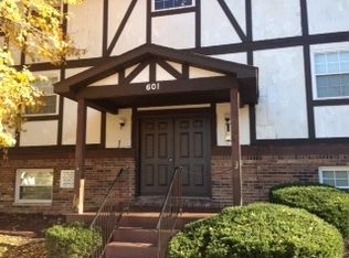 605 Lewis And Clark Blvd APT 1, Godfrey, IL 62035