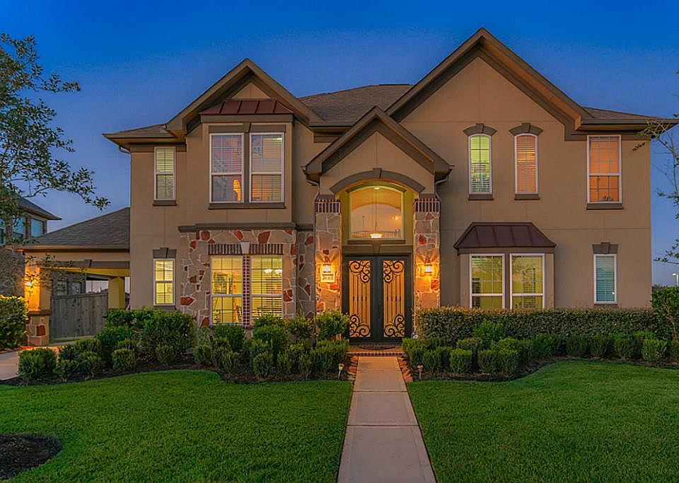 1st image of 26302 Wooded Hollow Ln