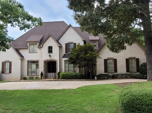 2000 Lake Heather Dr, Birmingham, AL 35242