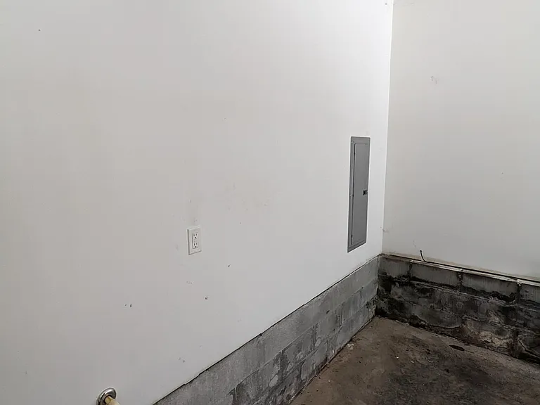 1842 Falling Leaves Ln — Photo 4