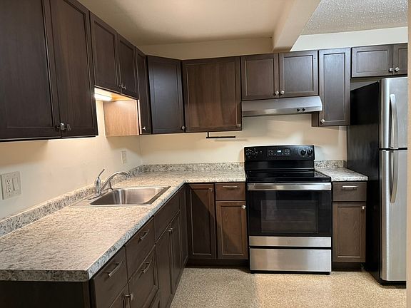 2nd image of 362 Main St Unit 4