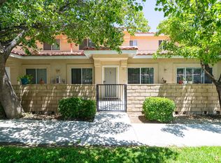 43489 30th St APT 3, Lancaster, CA