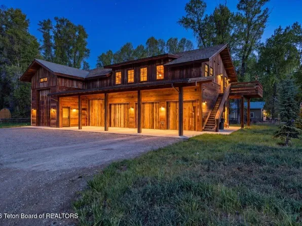 3725 W Zach Ln, Wilson, WY 83014
