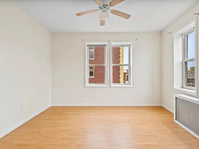 103 Westover Pl #6 — Photo 2