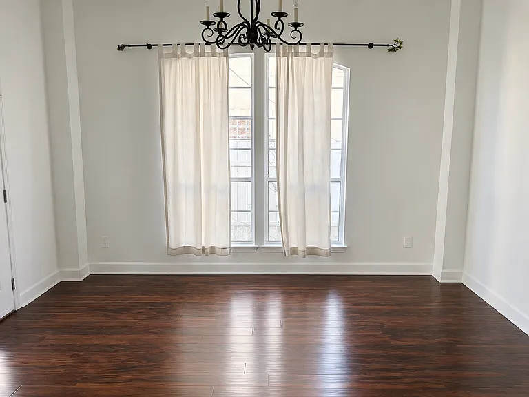 Formal Dining