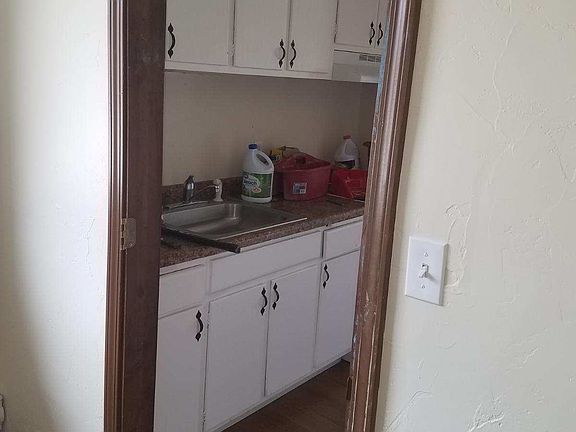 5th image of 241 S Madison St #201