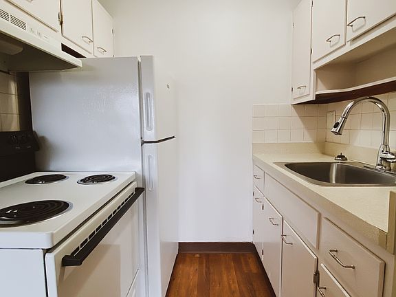 5th image of 13308 Starlite Dr #202D