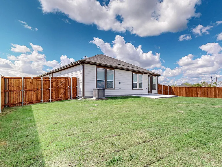 353 Princewood Dr — Photo 40