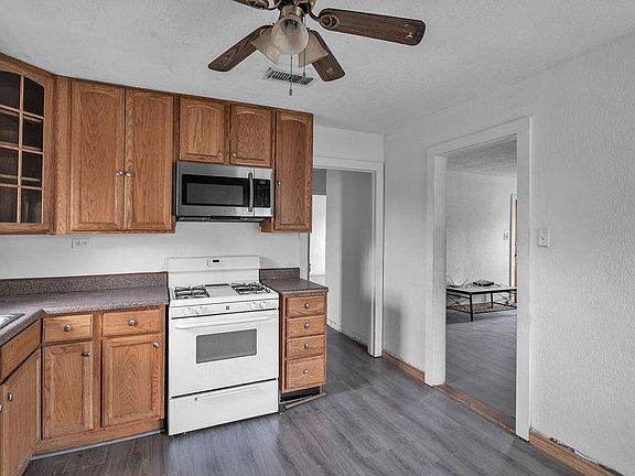 5th image of 1405 E 11th Pl