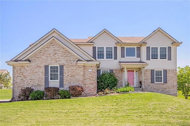 1st image of 6221 Lismore Cir