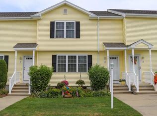 10 Tobie Ave, Pawtucket, RI 02861