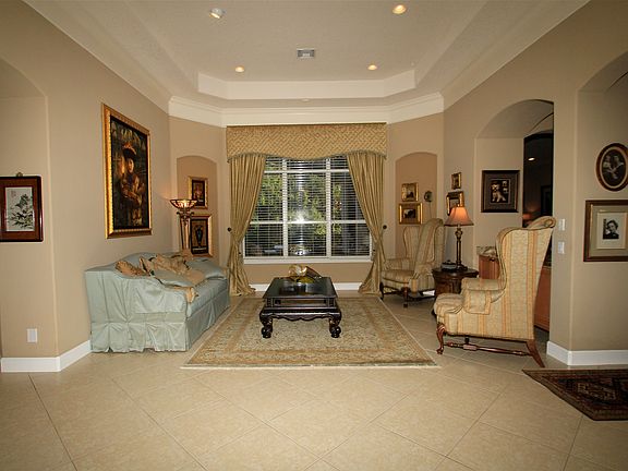 2nd image of 5242 Shoreline Cir
