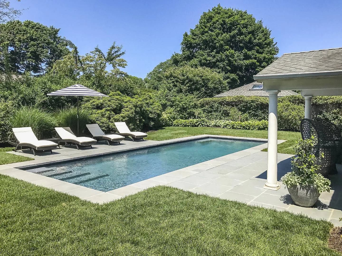 Charming Renovation in Southampton Village — Photo 2