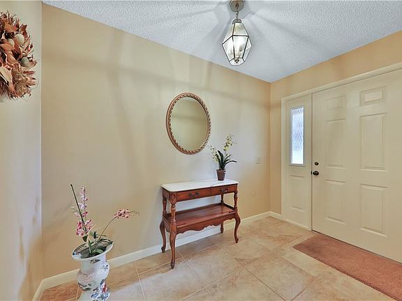 5th image of 510 Pebble Springs Ct