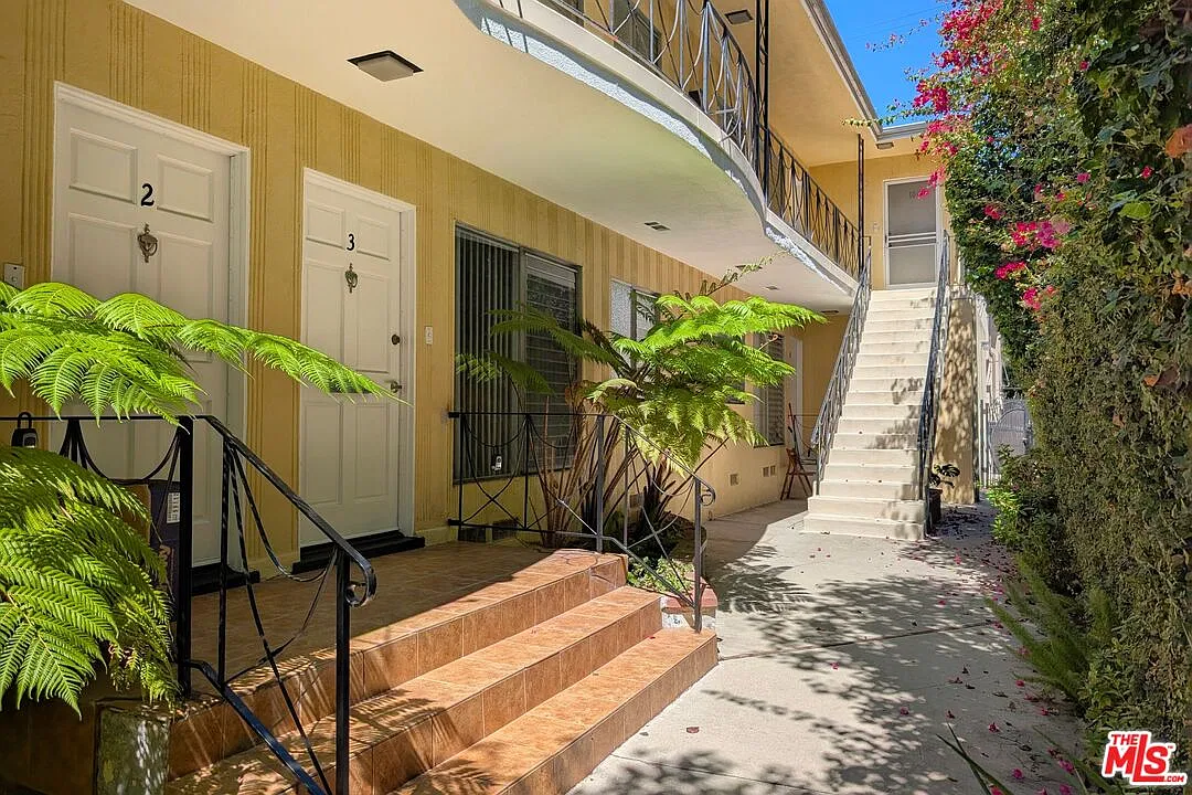 1 bed, 1.0 bath, 622 sqft, $2,500 — Photo 1