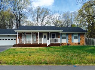 914 Churchill Dr, Fredericksburg, VA 22407