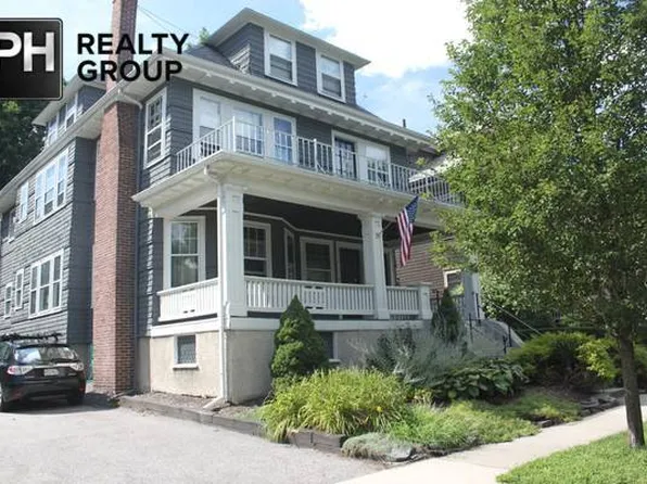 330 School St Unit 1, Watertown, MA 02472