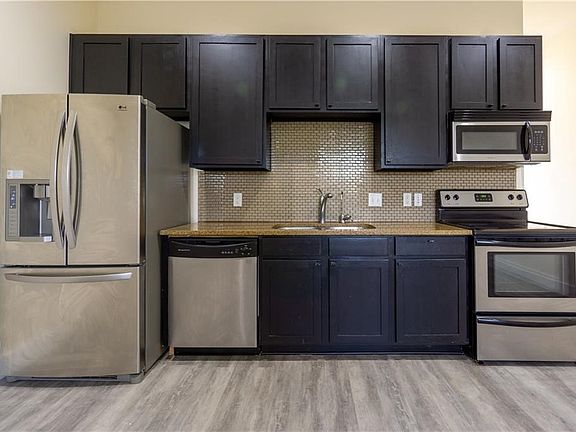 2nd image of 2931 E 12th St Unit 207