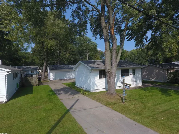 705 State St, Algonac, MI 48001