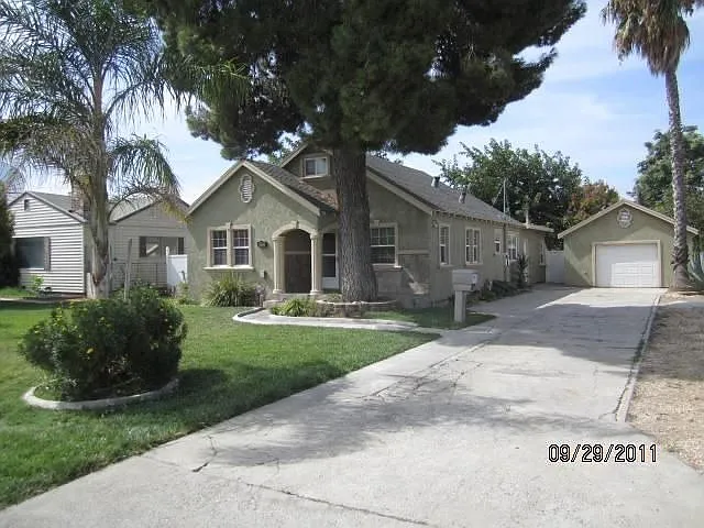 893 Bethany Ave photo 1