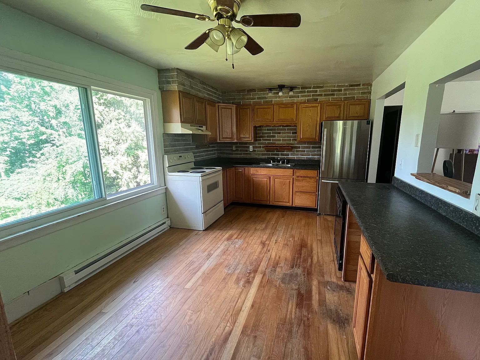 240 Fork Ridge Rd — Photo 2