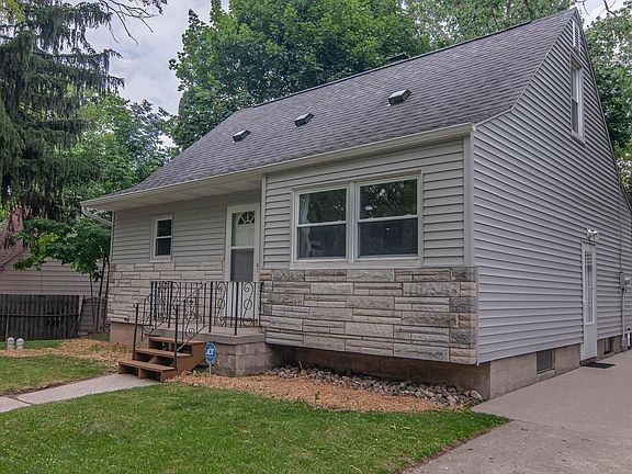 4th image of 1621 Blackberry Ln