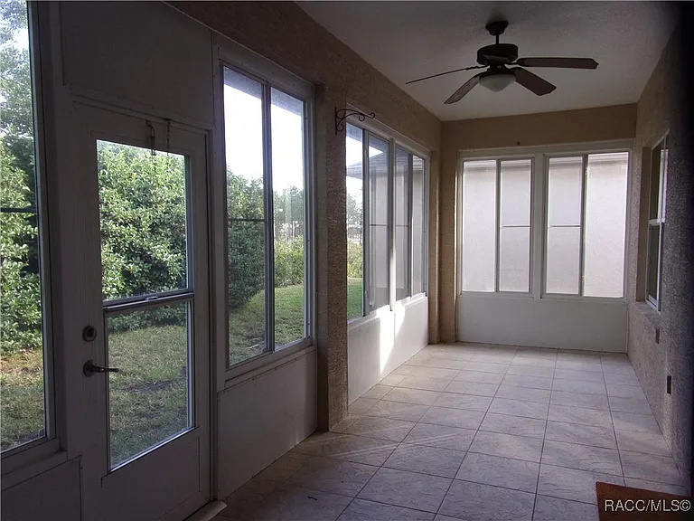 1933 W Shanelle Path — Photo 22