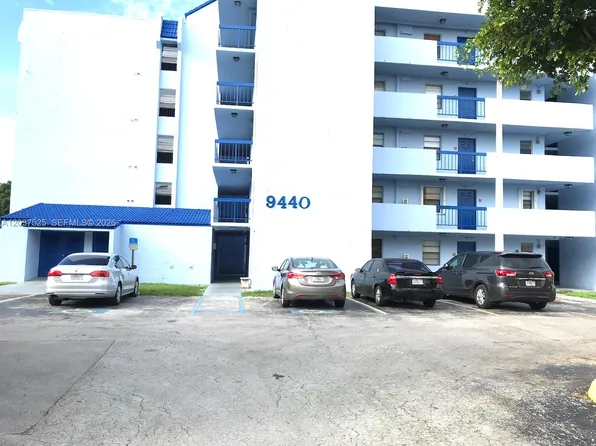 9440 Fontainebleau Blvd APT 406, Miami, FL 33172