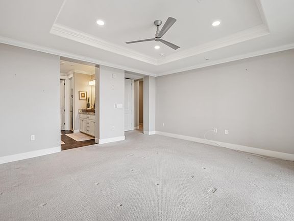 3rd image of 6733 Skyview Dr