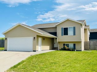 755 Bear Tooth Ct, Box Elder, SD 57719