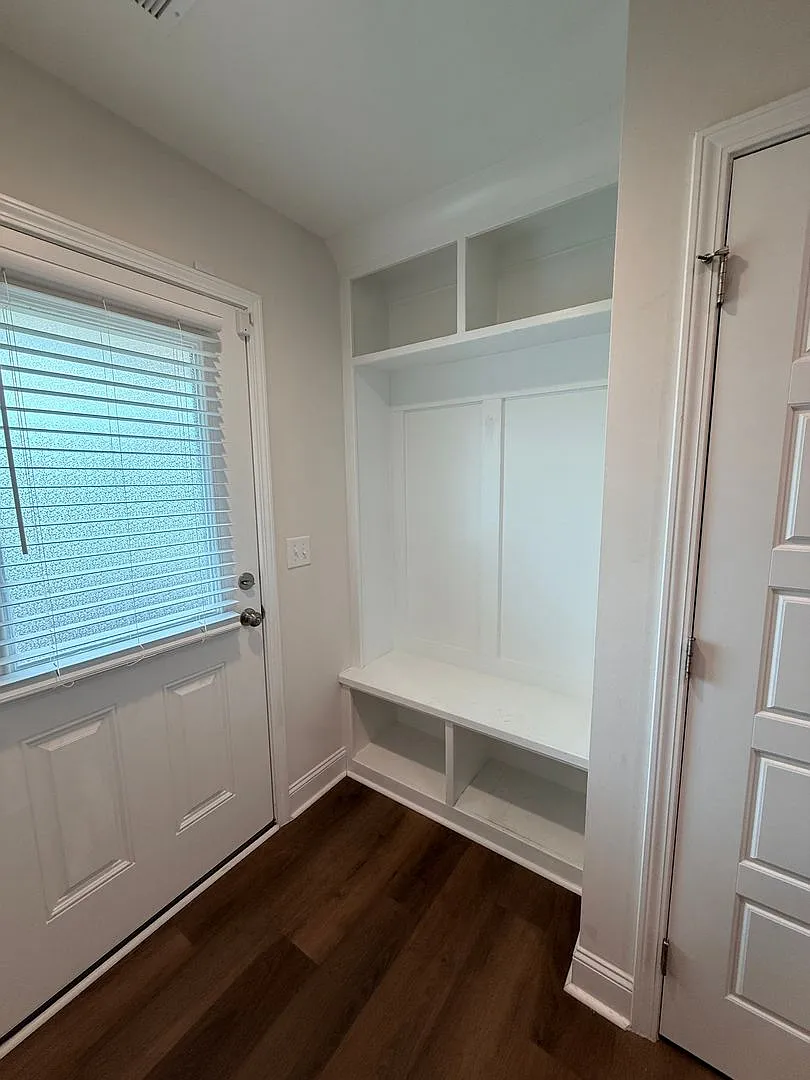 168 Place Pond Dr — Photo 4