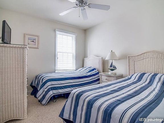 4th image of 1133 Wesley Ave #1