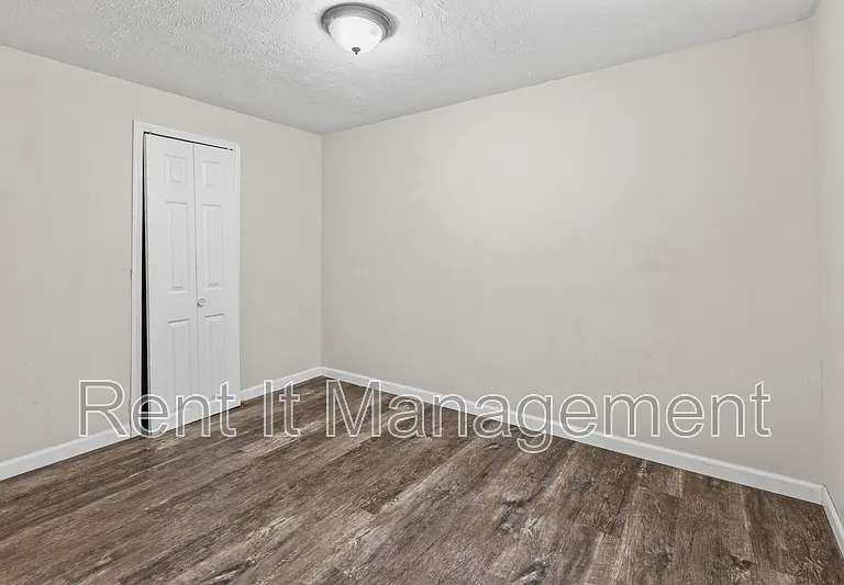 3314 Franklin St — Photo 19