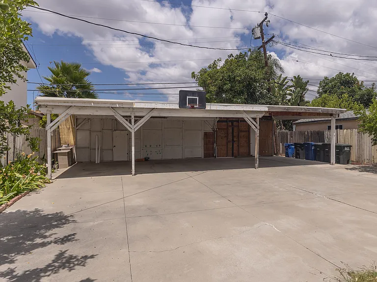 429 S Ferris Ave — Photo 14