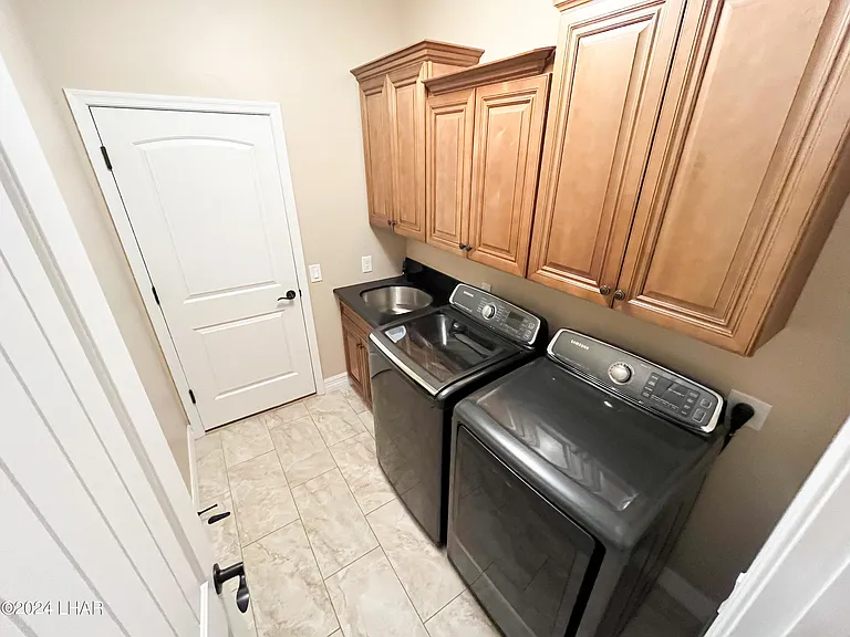 1135 Cascade Ln — Photo 5