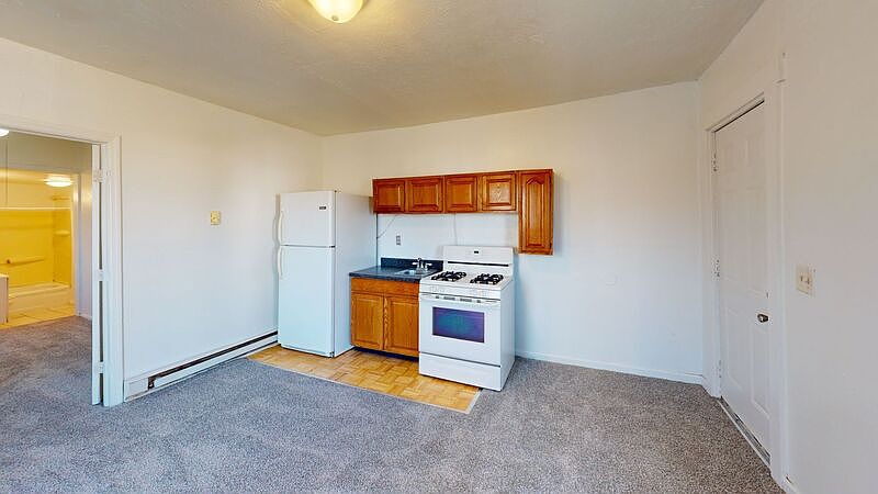 2nd image of 24 N Elm Ave APT 2