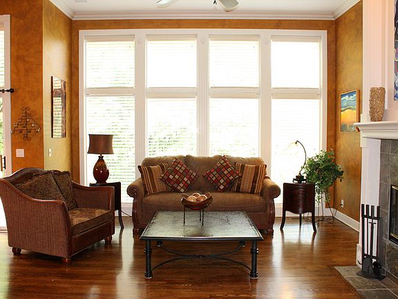 Great/Hearth Room