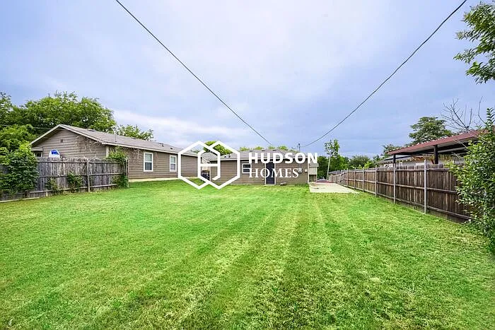 1216 E Powell Ave — Photo 11