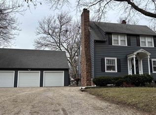913 Chestnut St, Emporia, KS 66801