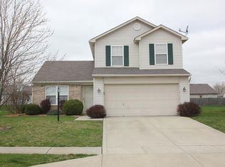 332 Brixton Woods Dr E, Pittsboro, IN