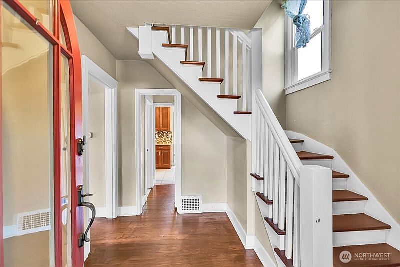 4th image of 4124 6th Avenue
