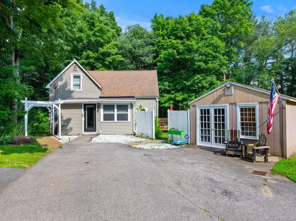 39 Newfields Road, Exeter, NH 03833