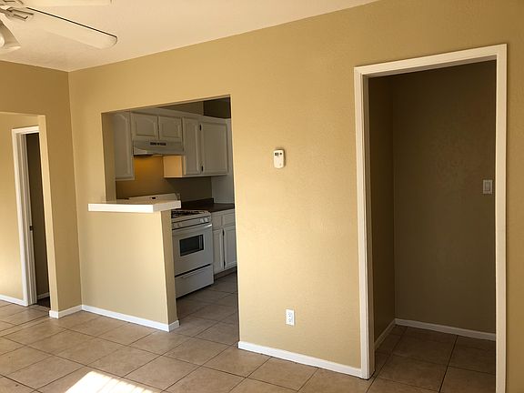 3rd image of 3173 Gardena St
