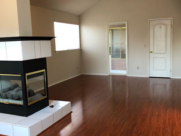 5th image of 9151 N Sierra Vista Ave