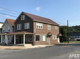 100 W Chestnut St, Mount union, PA 17066