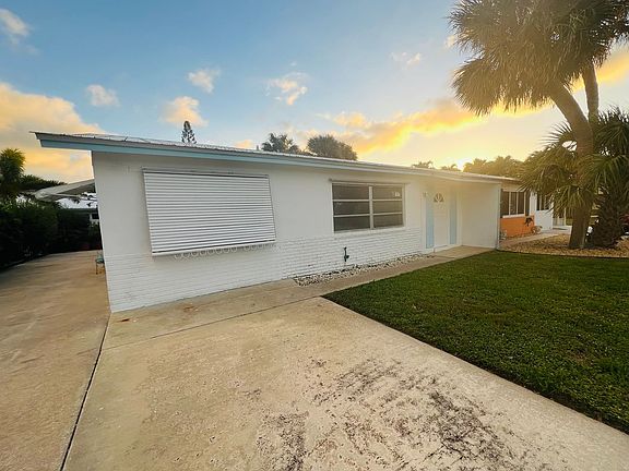 2nd image of 121 N Las Olas Dr