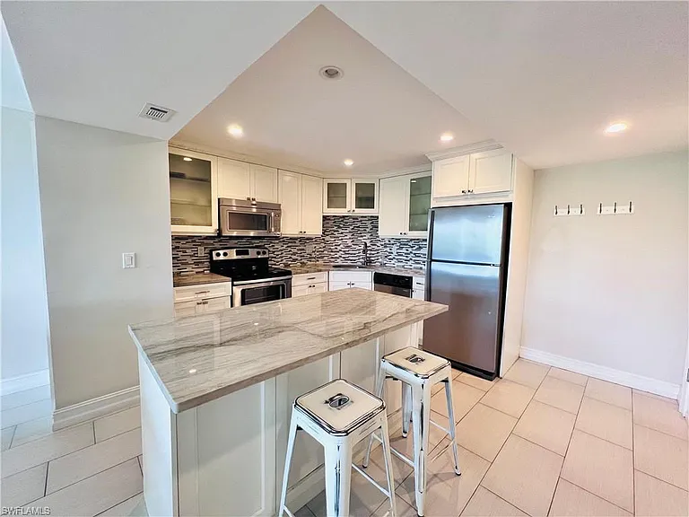 5 Bluebill Ave #303-1 — Photo 9