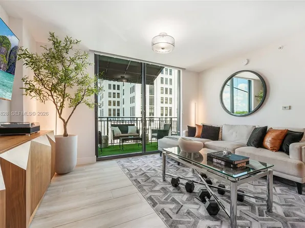 1300 Ponce De Leon Blvd APT 800, Coral Gables, FL 33134