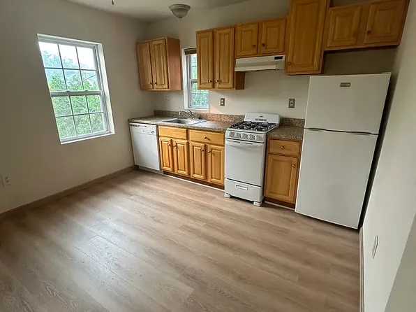 (undisclosed Address), Dunellen, NJ 08812